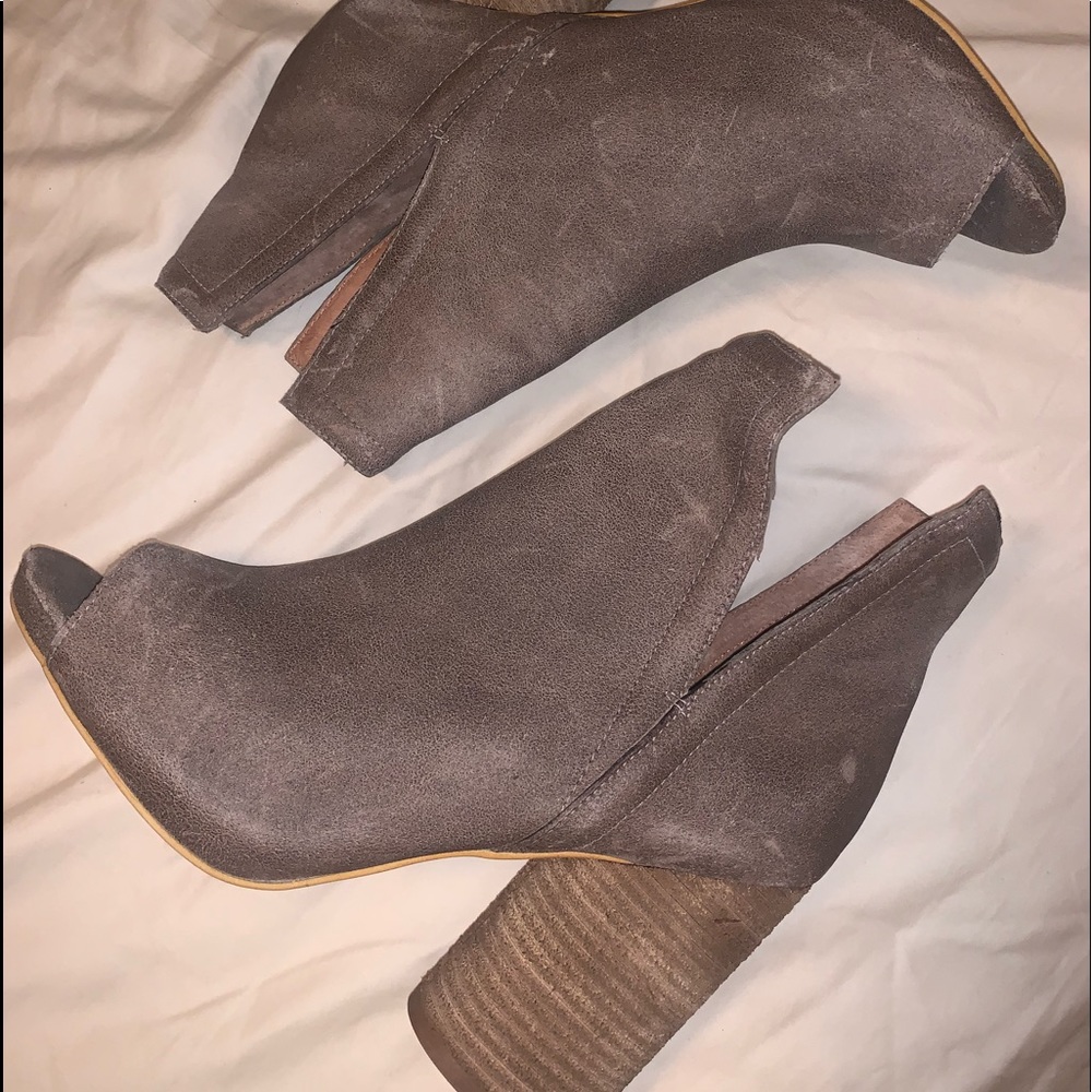 New with box Jeffery Campbell size 10